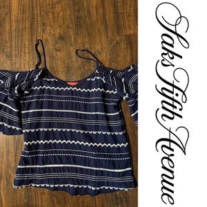 0229 |Like New |Saks Fifth Avenue |Woman's Cold Shoulder|Blouse |Size S/P| 🇺🇸